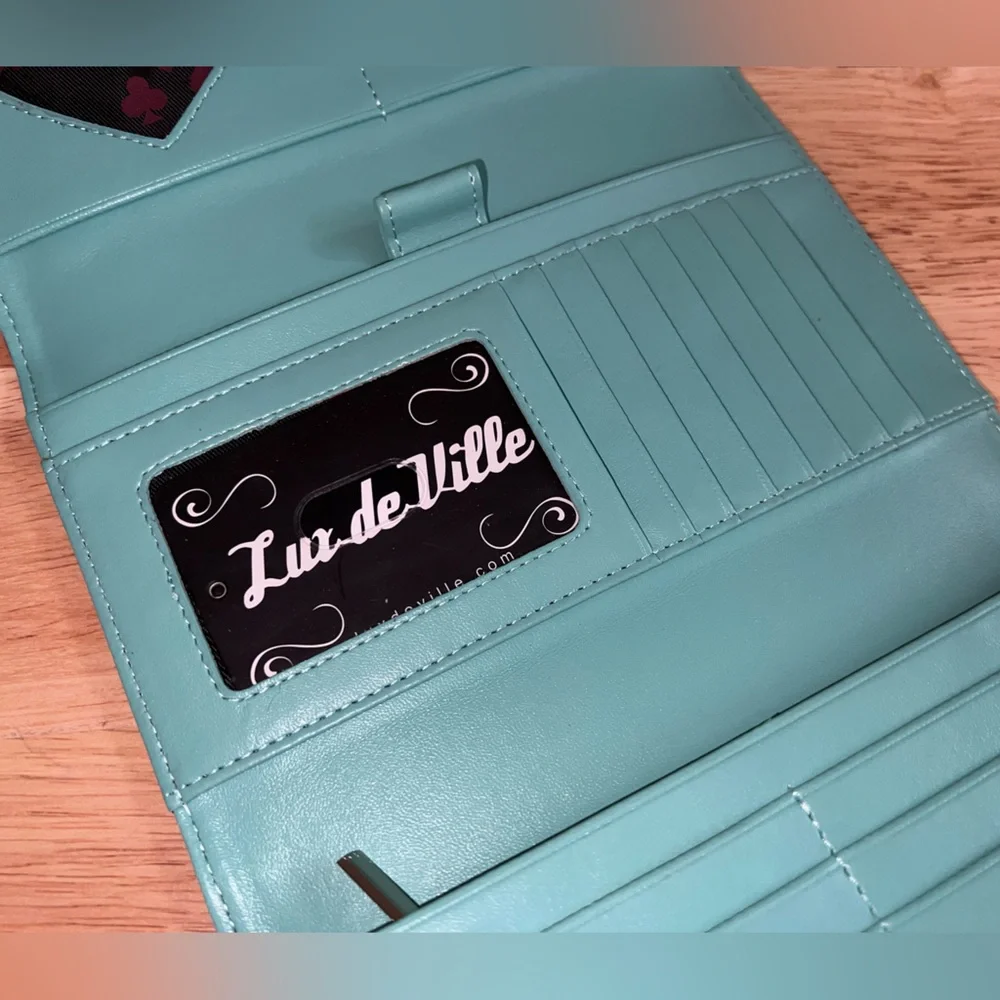 Lux de Ville | Starlite Wallet - Picture 10 of 13